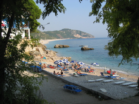 dhermi hoteli